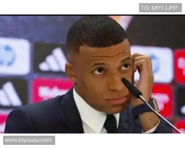 足球明星因赌博事件被捕引发广泛关注和讨论